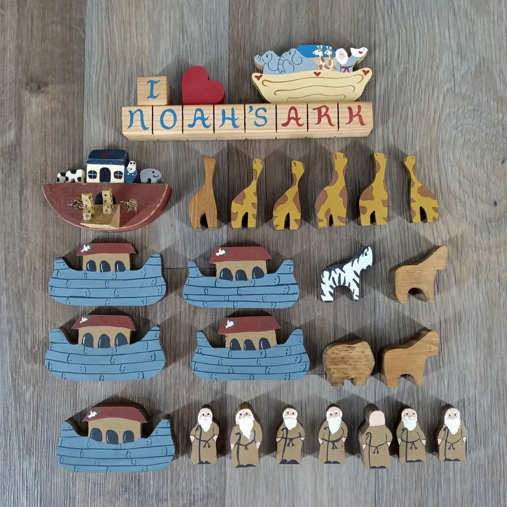 Handcrafted Wooden Noah's Ark Shelf Sitting Decor Set with Animals and Figures‎